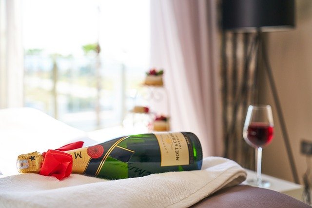 wine-gd87c3733d_640.jpg